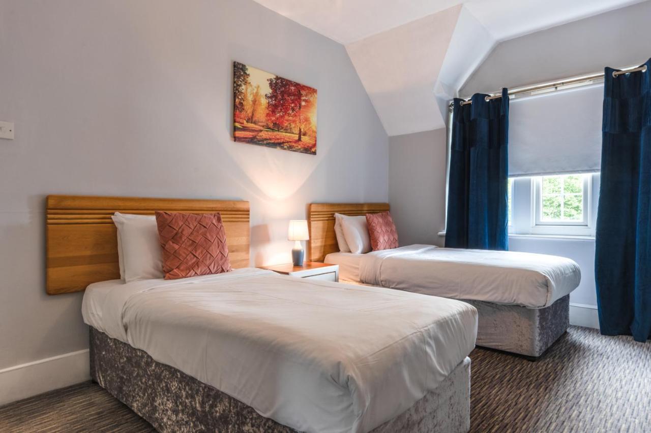 Plough Hotel Нортхамптън Екстериор снимка